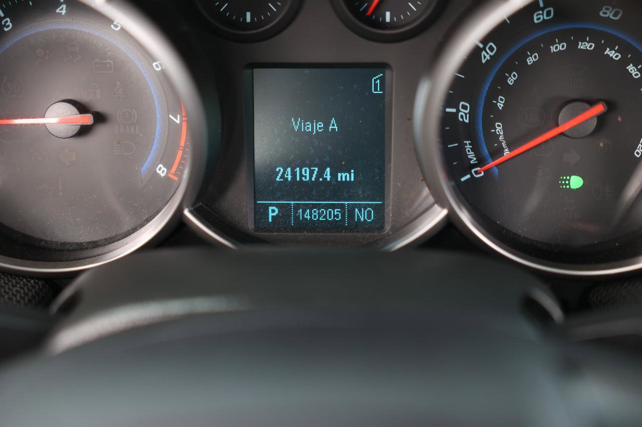 Used 2011 Chevrolet Cruze LT FWD image 38