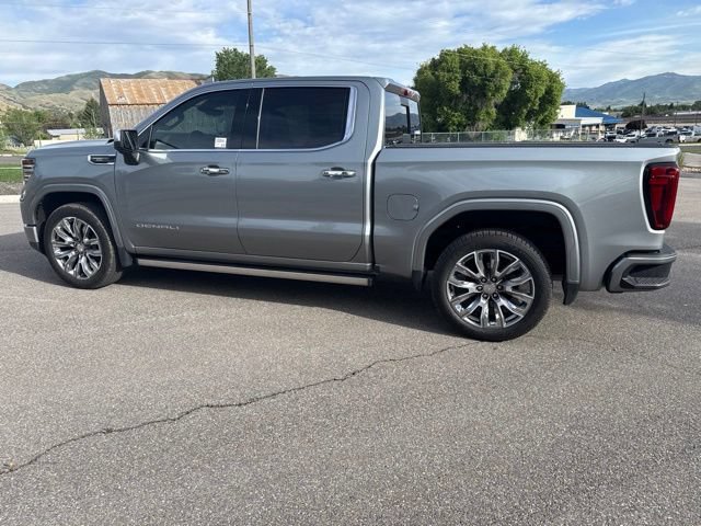 Used 2024 GMC Sierra 1500 Denali w/ Denali Reserve Package AWD/4WD image 4