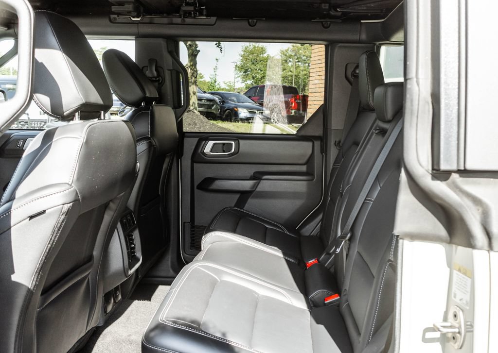 Used 2026 Ford Bronco Outer Banks AWD/4WD image 23