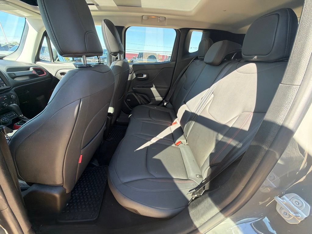 Used 2021 Jeep Renegade Trailhawk w/ Sun & Sound Group AWD/4WD image 26