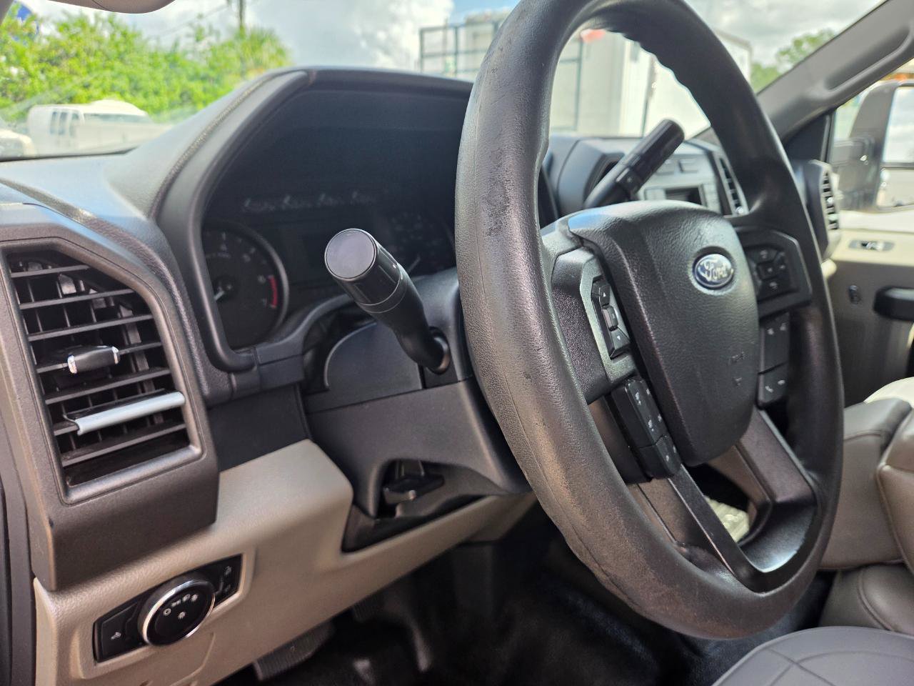 Used 2022 Ford F250 XL w/ Power Equipment Group AWD/4WD image 13