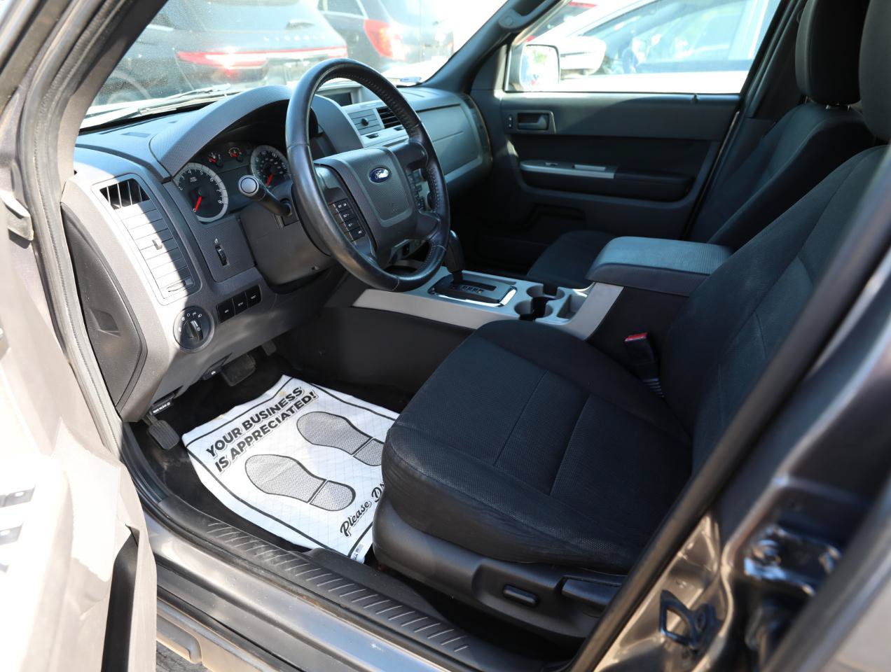 Used 2009 Ford Escape XLT FWD image 16