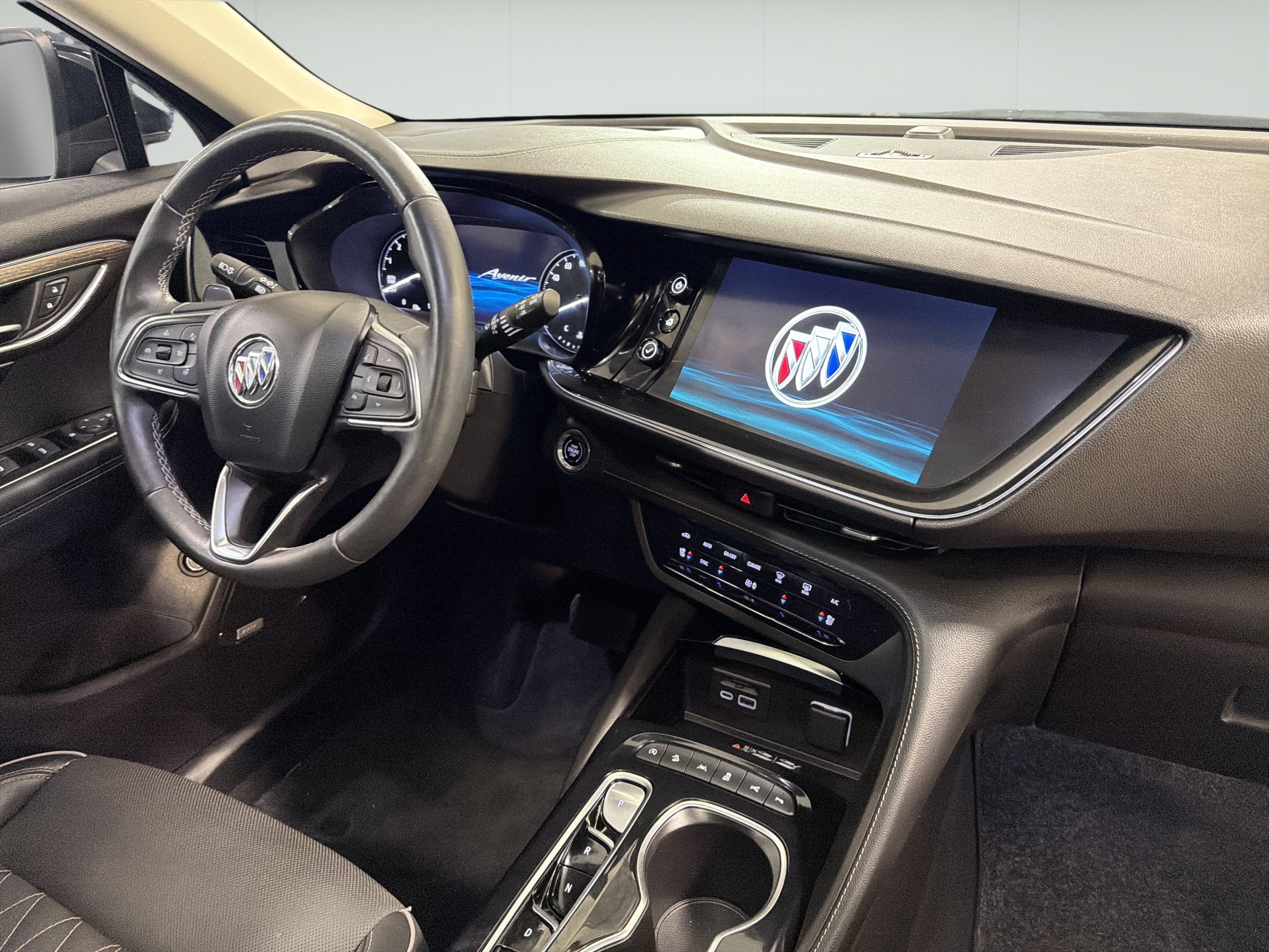 Used 2023 Buick Envision Avenir AWD/4WD image 13