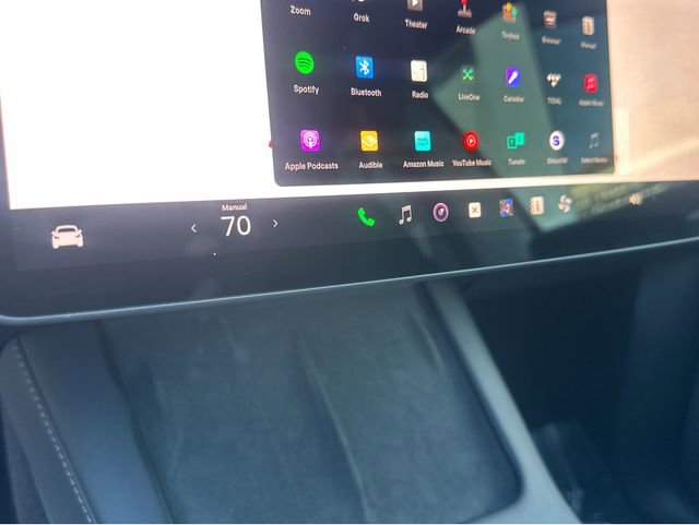 Used 2023 Tesla Model Y Long Range image 28