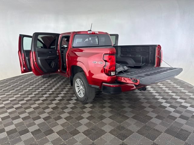 Used 2024 Chevrolet Colorado LT w/ LT Convenience Package II AWD/4WD image 16