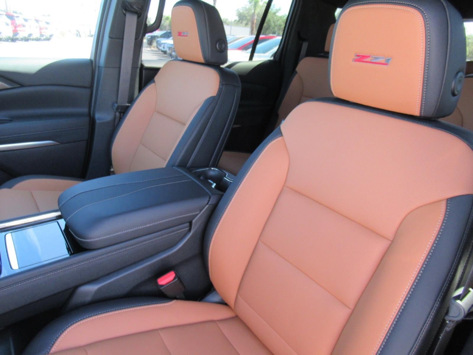 New 2027 Chevrolet Traverse Z71 w/ Enhanced Driving Package AWD/4WD image 19