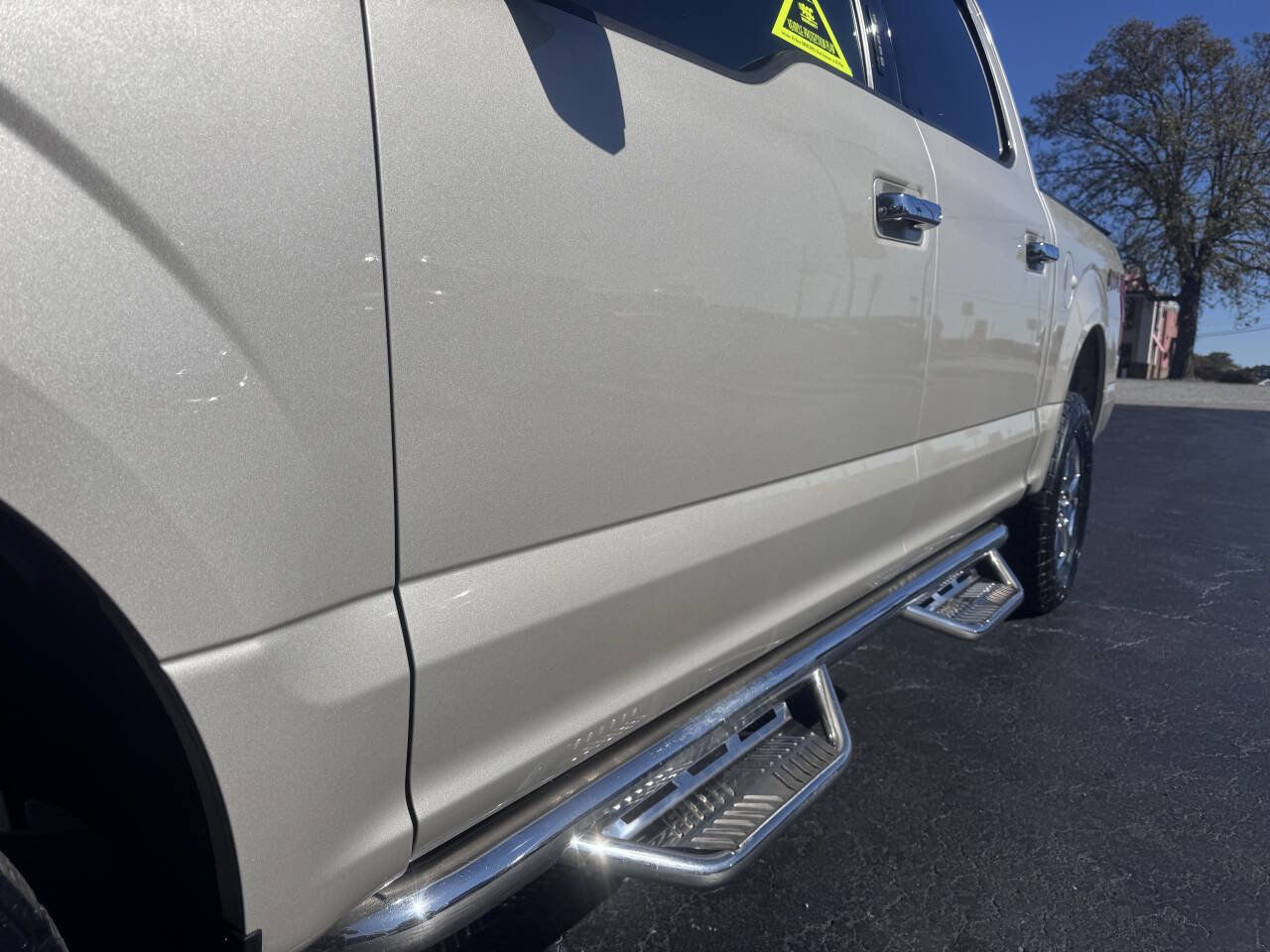 Used 2018 Ford F150 XLT w/ Equipment Group 302A Luxury image 16