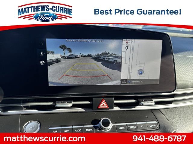 Used 2025 Hyundai Elantra SEL image 17