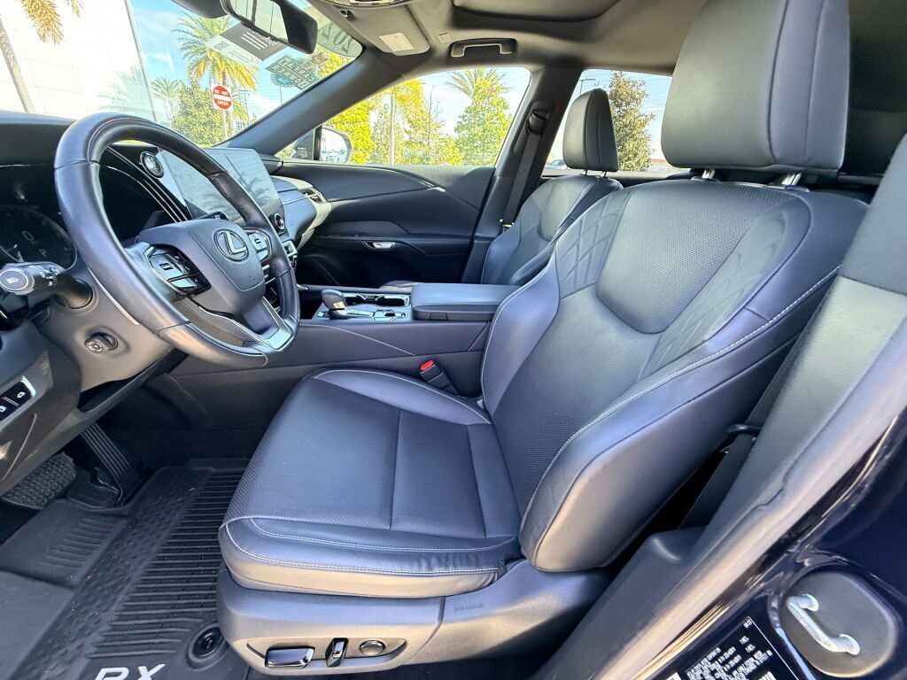Used 2023 Lexus RX 350 Premium w/ Cold Area Package image 5