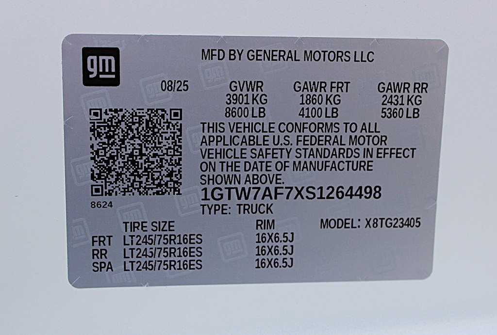 Used 2025 GMC Savana 2500 w/ Driver Convenience Package RWD image 36