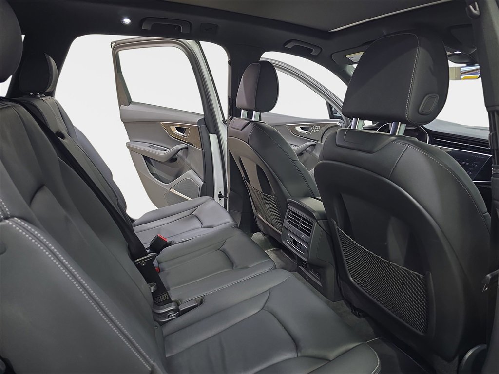 Certified 2025 Audi Q7 2.0T Premium Plus w/ Premium Plus Package image 13