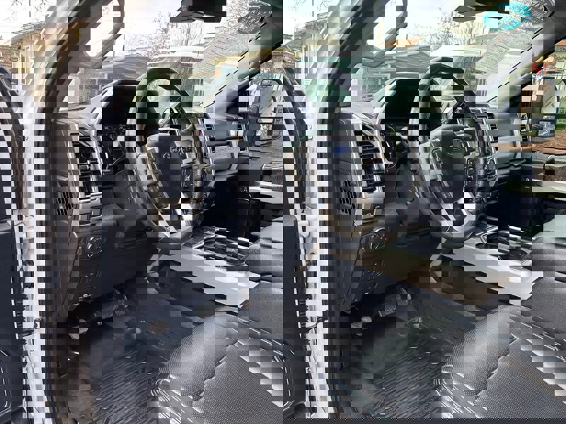 Used 2018 Ford F250 Lariat w/ Lariat Ultimate Package image 15