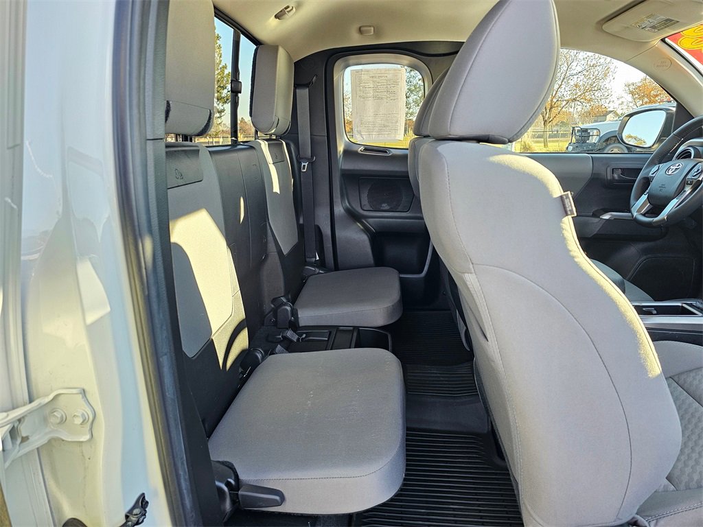 Used 2022 Toyota Tacoma SR5 image 12