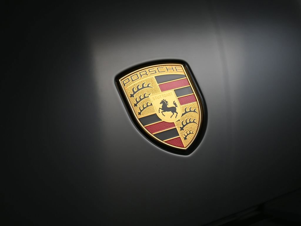 Certified 2024 Porsche Macan Turbo image 13