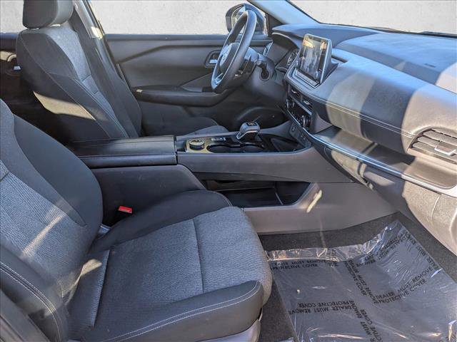 Used 2024 Nissan Rogue SV image 21