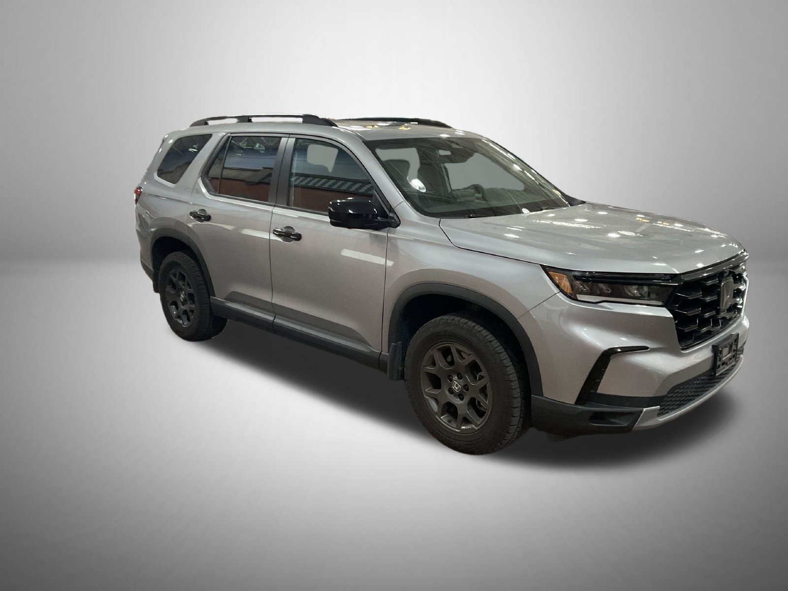 Used 2025 Honda Pilot TrailSport image 4