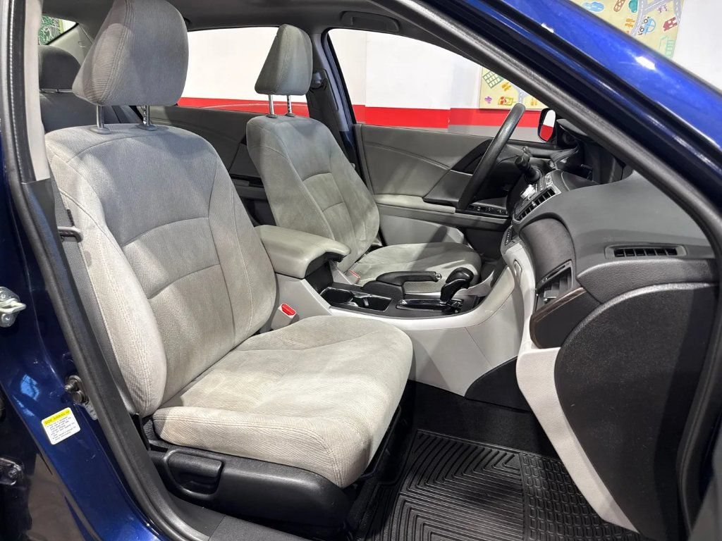 Used 2014 Honda Accord EX image 15