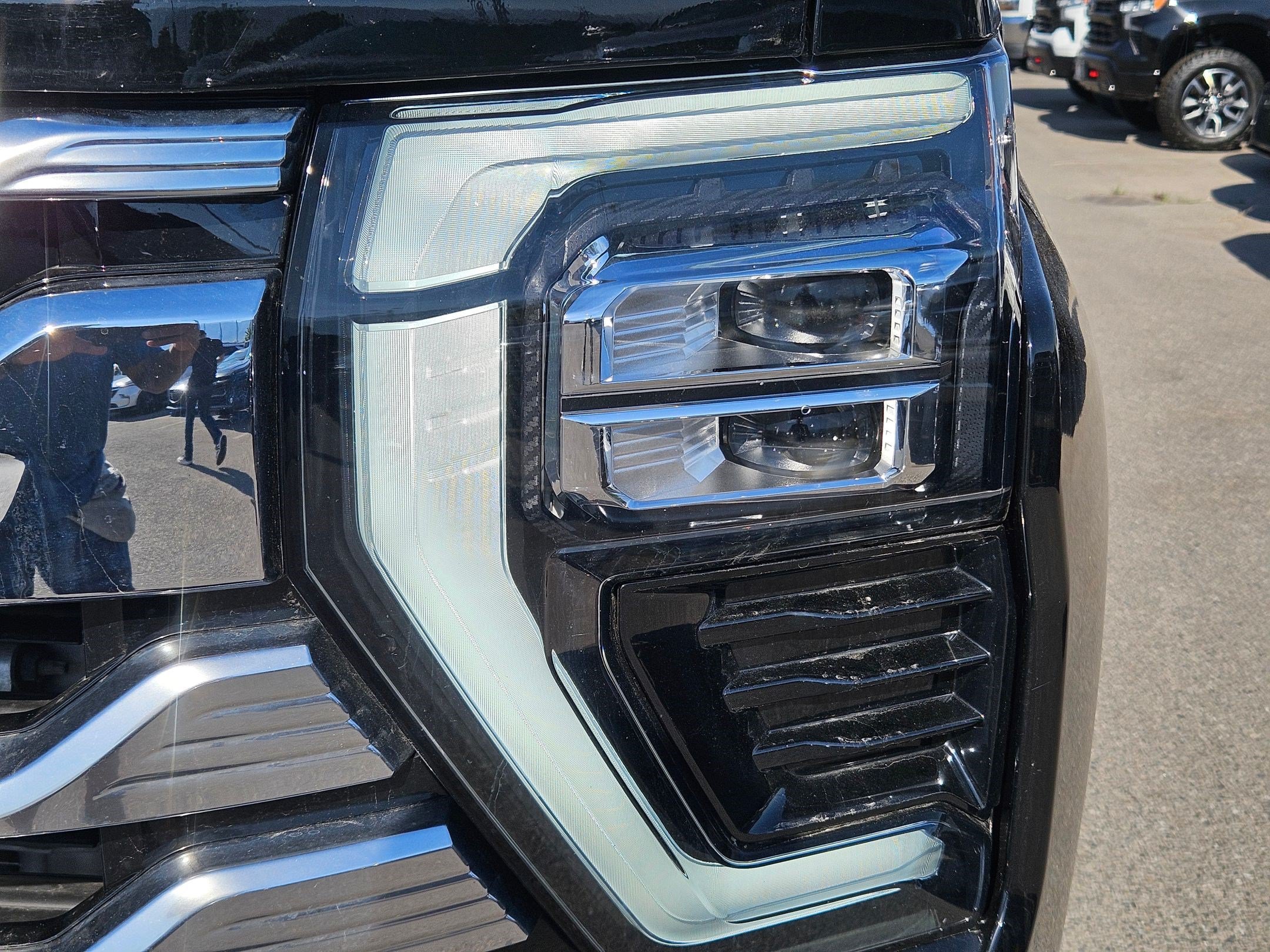 Used 2024 Chevrolet Silverado 3500 High Country AWD/4WD image 10