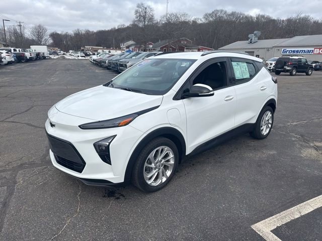 Used 2023 Chevrolet Bolt EUV LT w/ Driver Confidence Package image 3