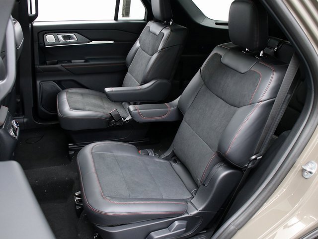 New 2026 Ford Explorer ST w/ Sun And Sound Package image 11