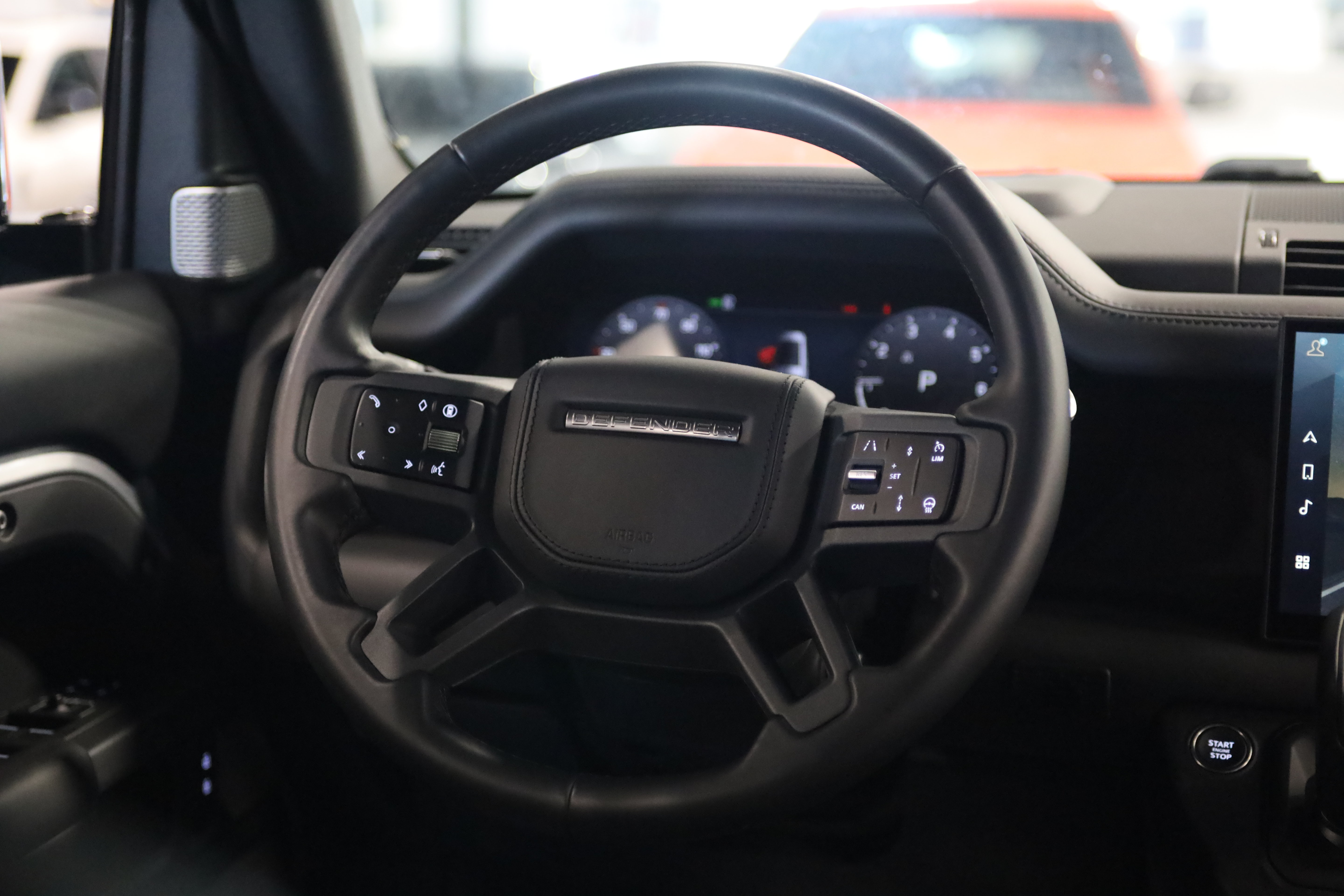 Used 2024 Land Rover Defender 130 X-Dynamic SE AWD/4WD image 21