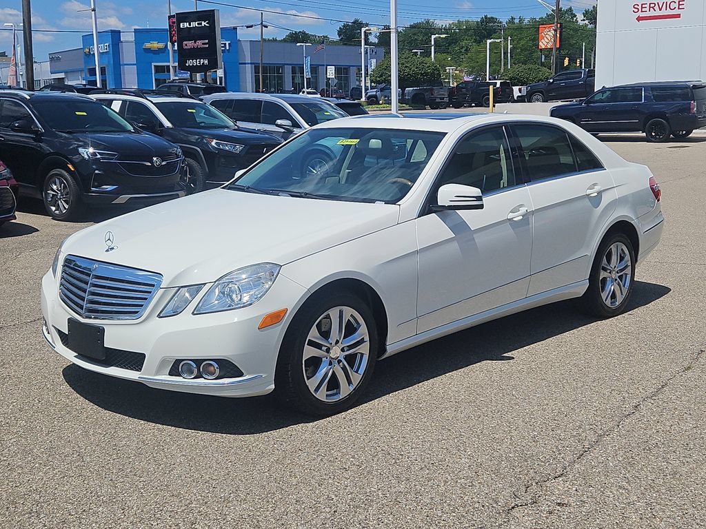 Used 2010 Mercedes-Benz E 350 4MATIC Sedan image 2