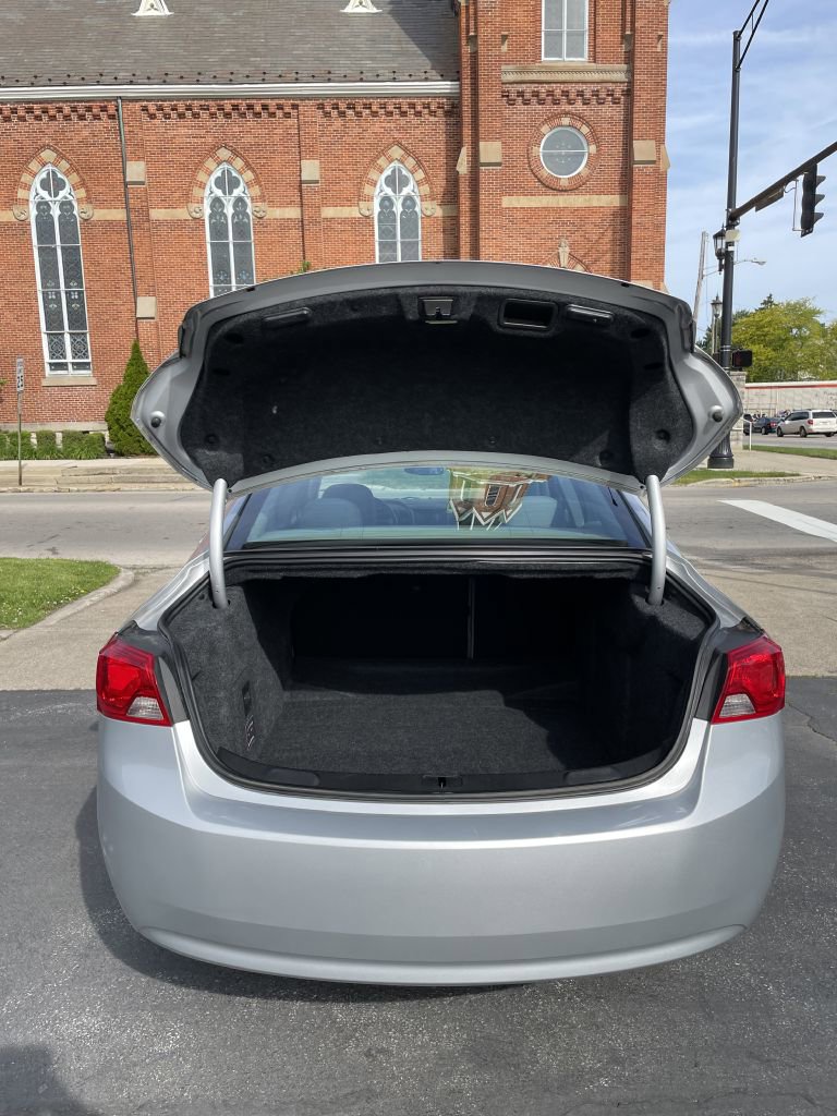 Used 2015 Chevrolet Impala LS FWD image 12