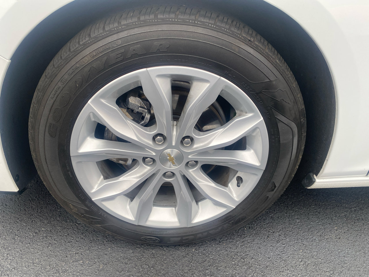 Used 2024 Chevrolet Malibu LT image 9