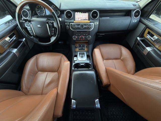 Used 2016 Land Rover LR4 HSE LUX image 15