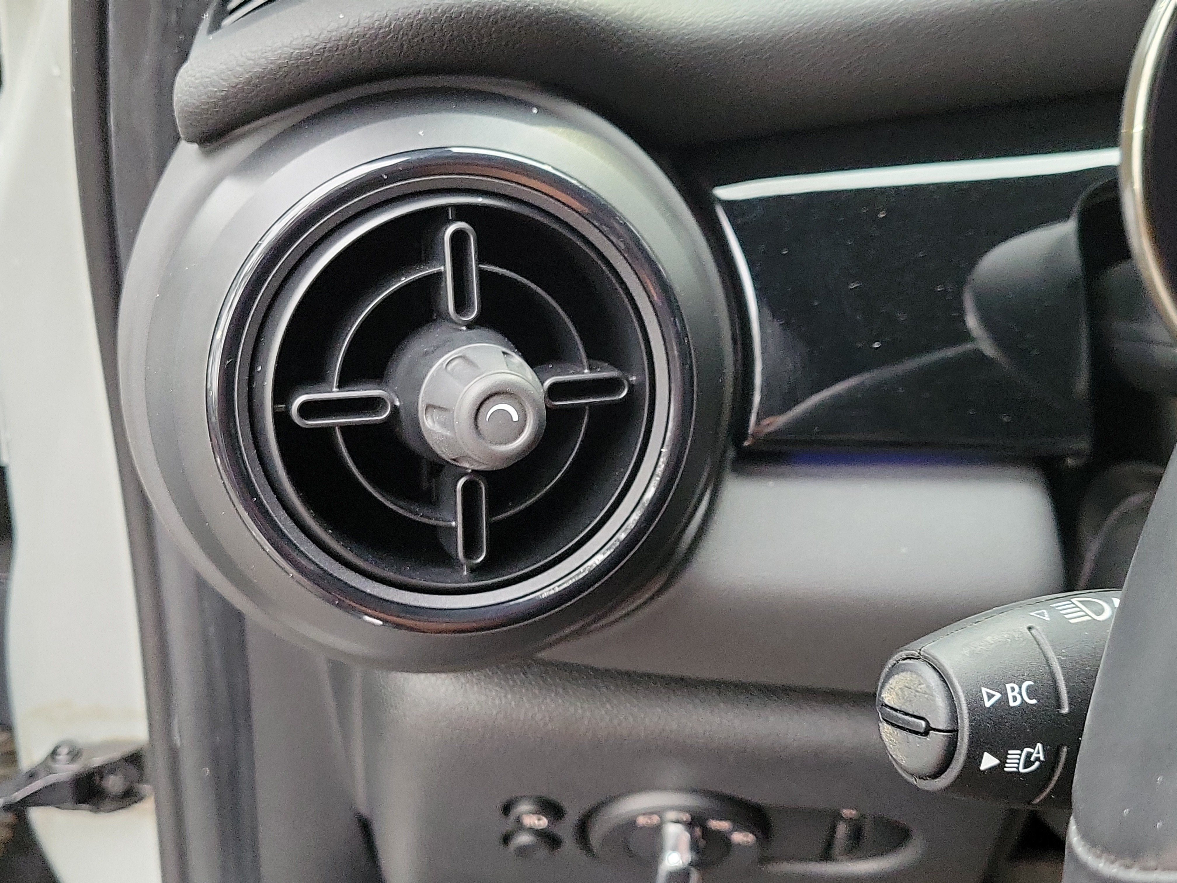 Used 2022 MINI Cooper S FWD image 16