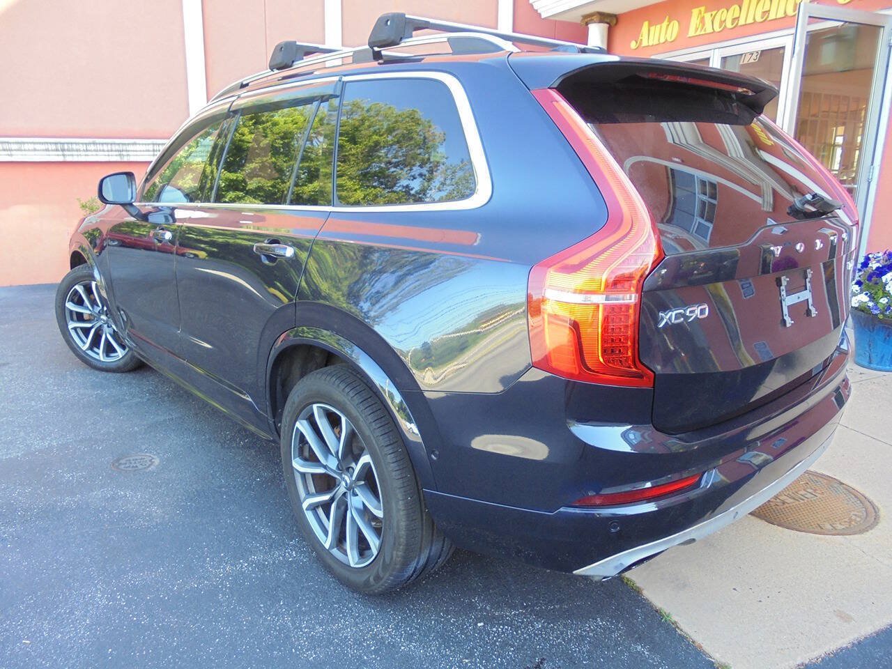 Used 2016 Volvo XC90 T6 Momentum AWD/4WD image 23