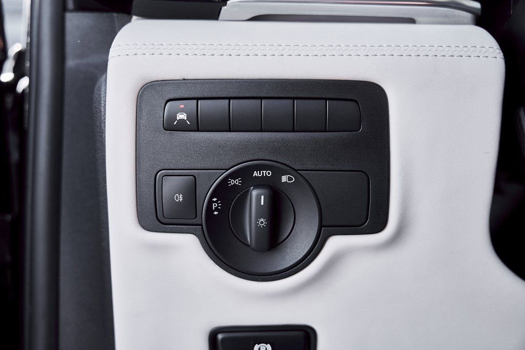 Used 2021 Mercedes-Benz Metris Passenger w/ Premium Safety Package image 73