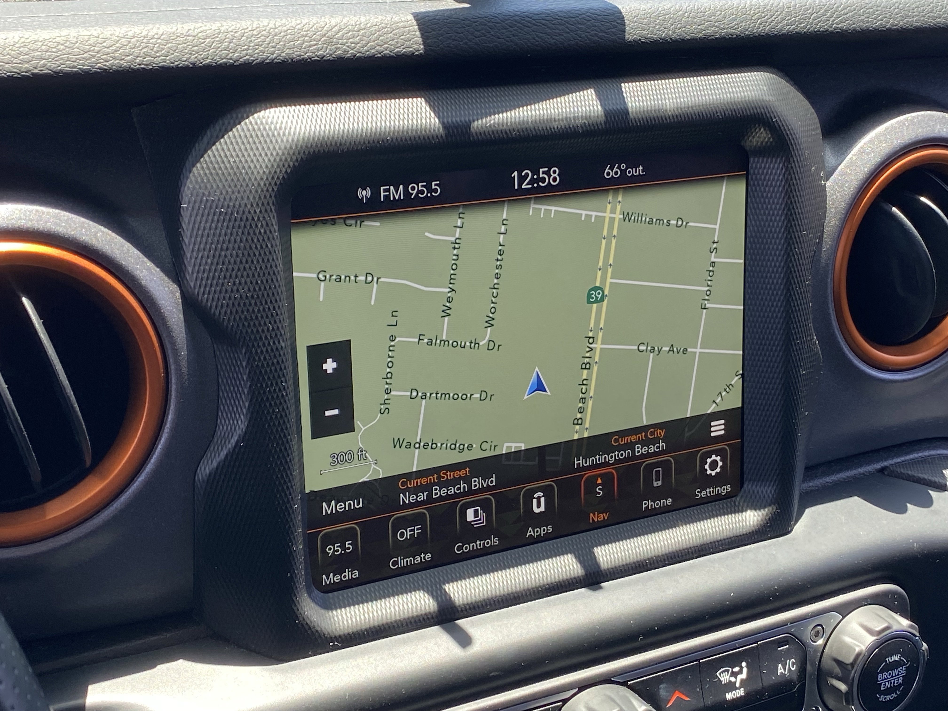 Used 2021 Jeep Gladiator Mojave AWD/4WD image 6