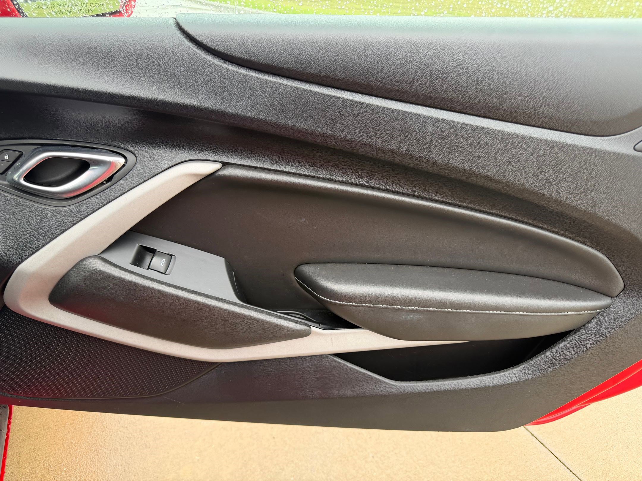 Used 2020 Chevrolet Camaro LT RWD image 24