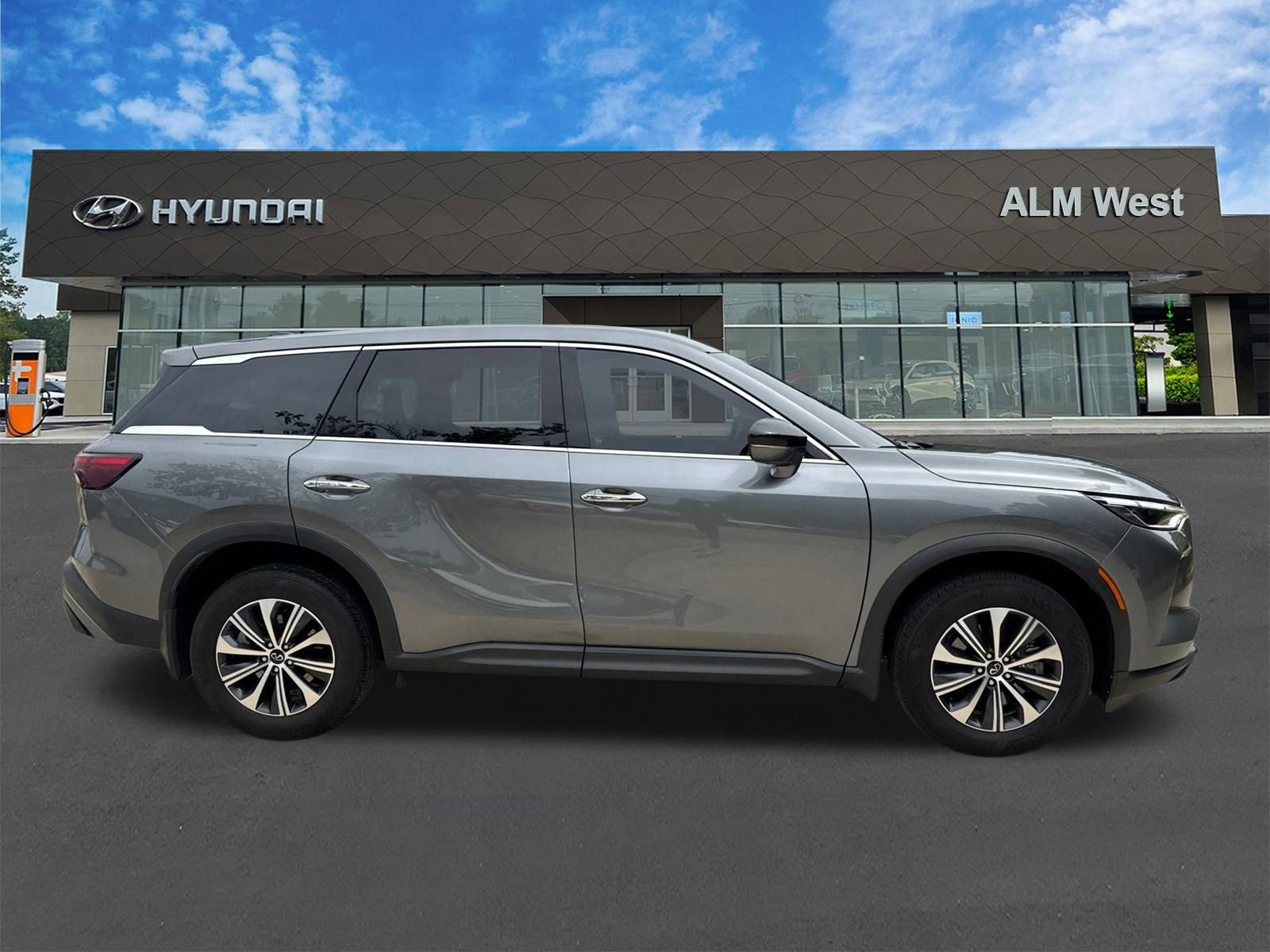 Used 2024 INFINITI QX60 Pure AWD/4WD image 4