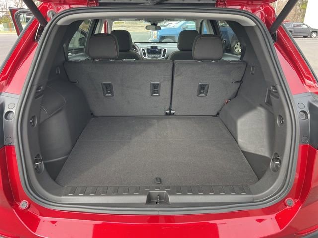 Used 2023 Chevrolet Equinox LT image 28