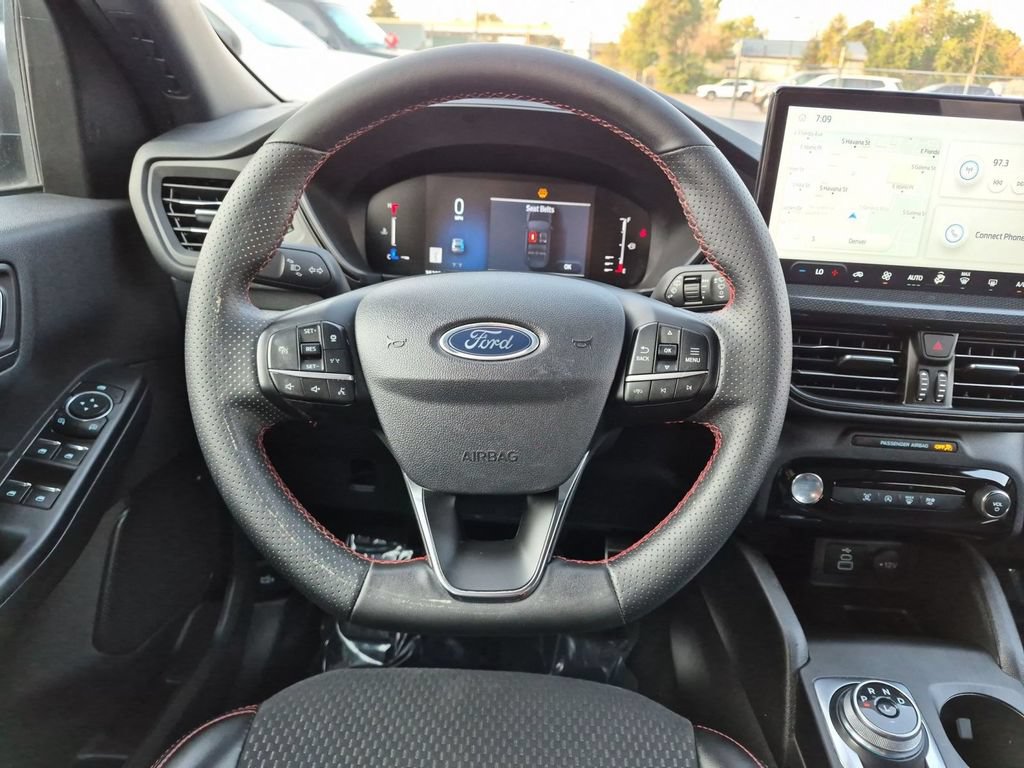 Used 2024 Ford Escape ST-Line w/ Tech Pack #1 FWD image 17