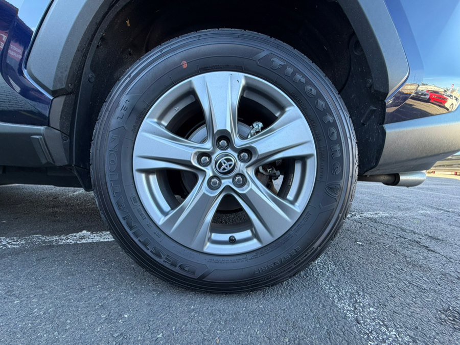 Used 2024 Toyota RAV4 XLE image 35