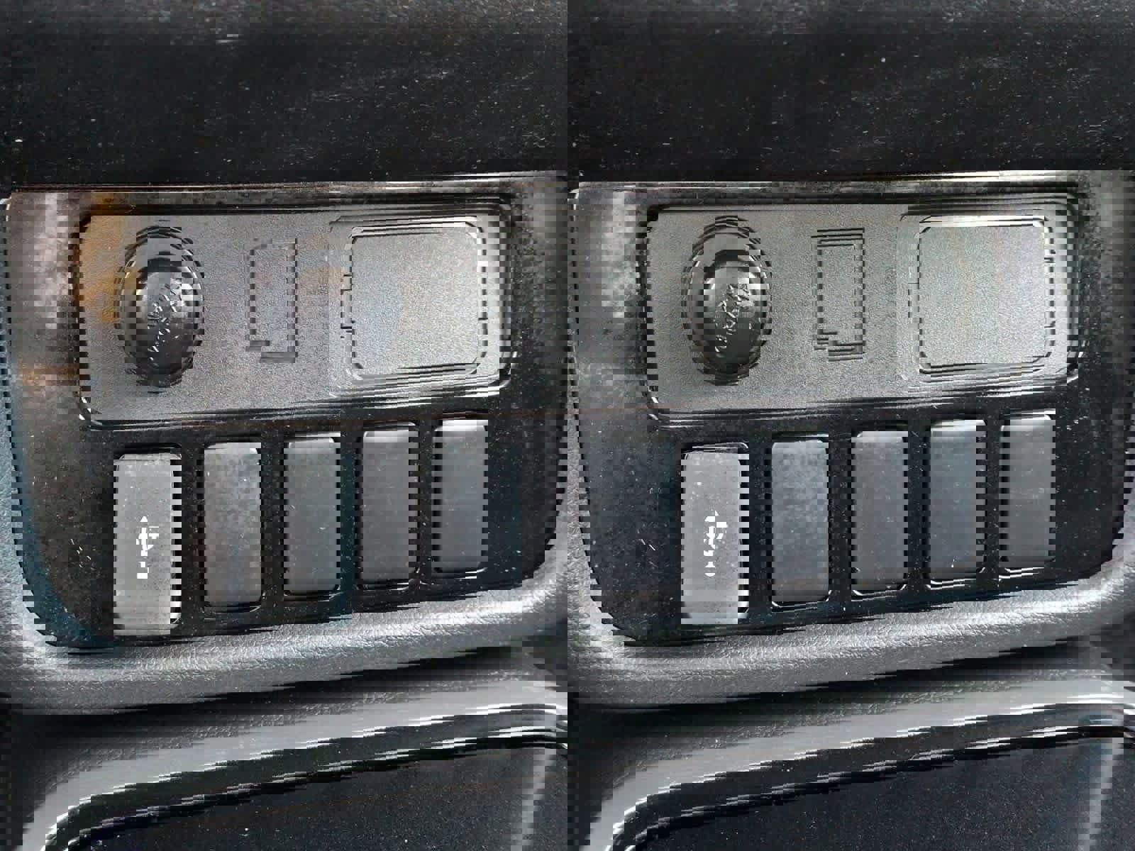 Used 2019 Mitsubishi Outlander ES image 31