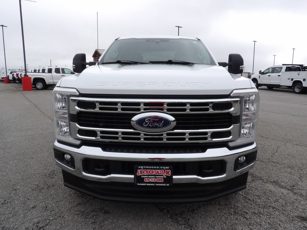 Used 2024 Ford F250 XLT w/ FX4 Off-Road Package AWD/4WD image 12