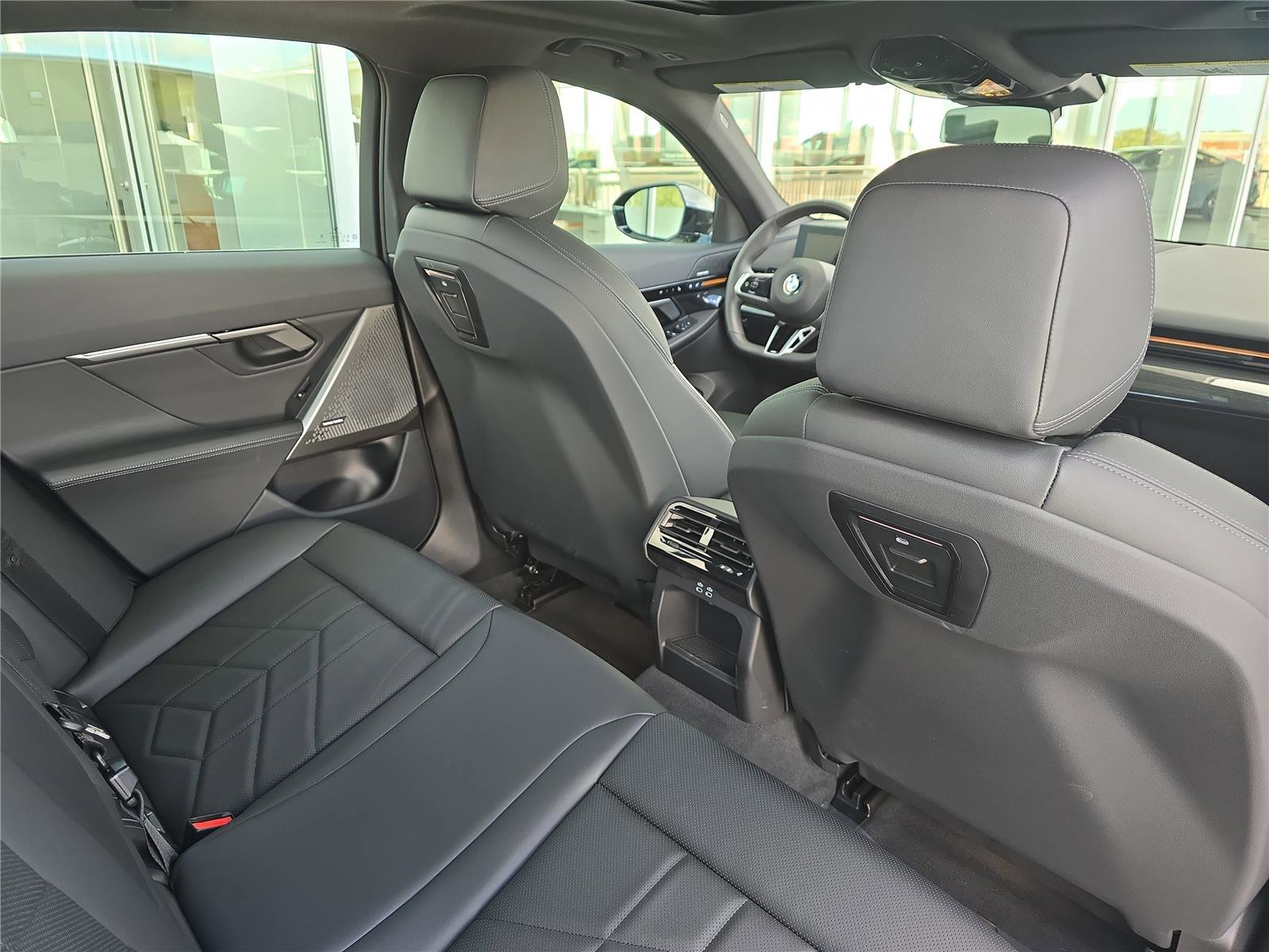 Certified 2025 BMW 530i w/ M Sport Package image 22