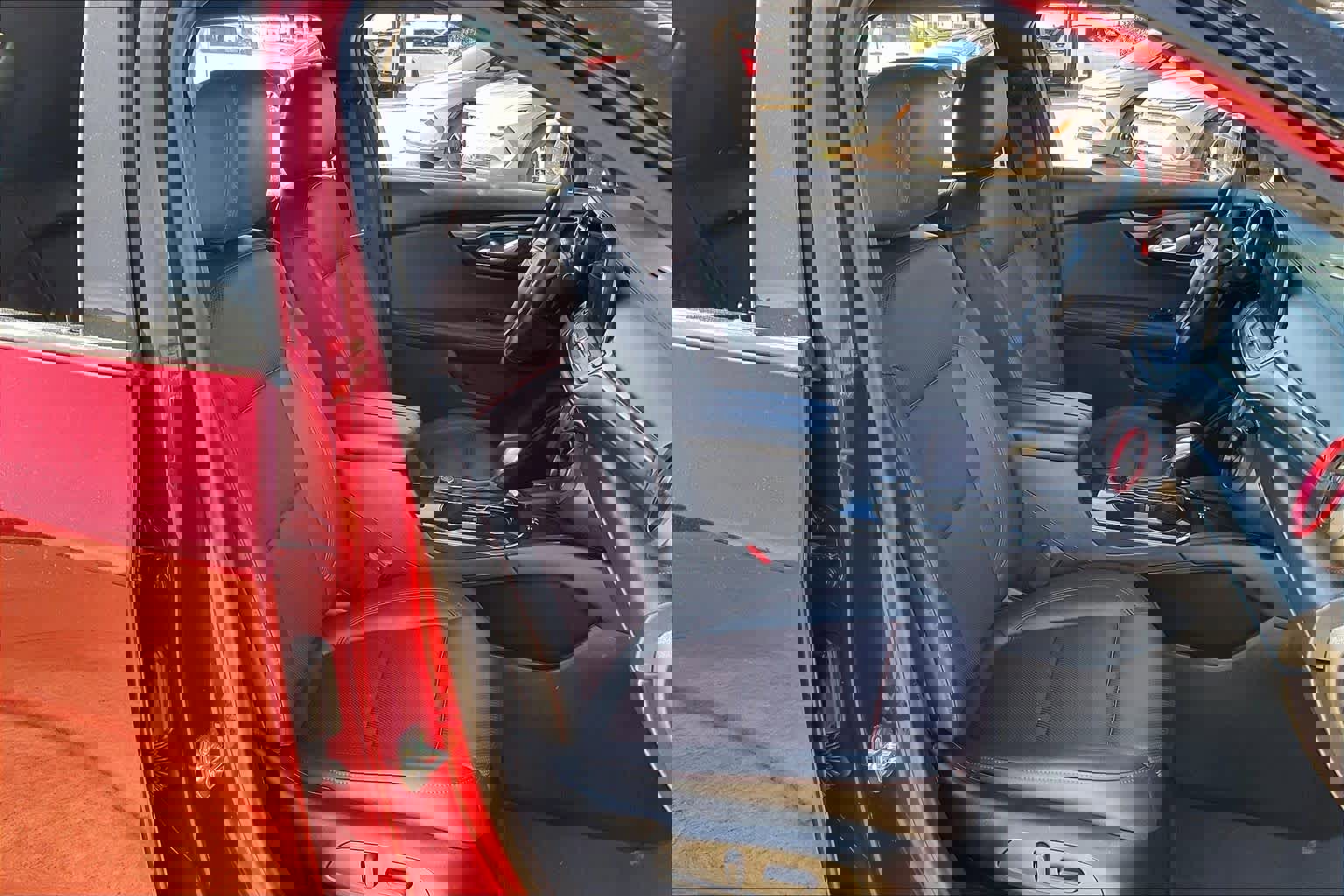 Certified 2025 Chevrolet Blazer RS image 9