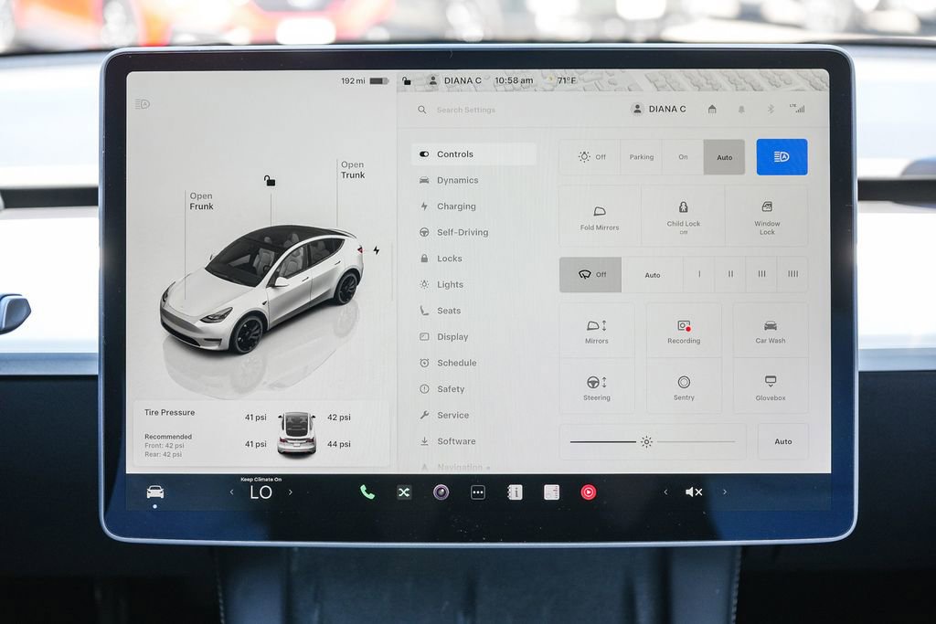 Used 2025 Tesla Model Y Performance AWD/4WD image 15