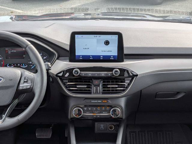 Certified 2022 Ford Escape SE w/ SE Sport Appearance Package FWD image 18
