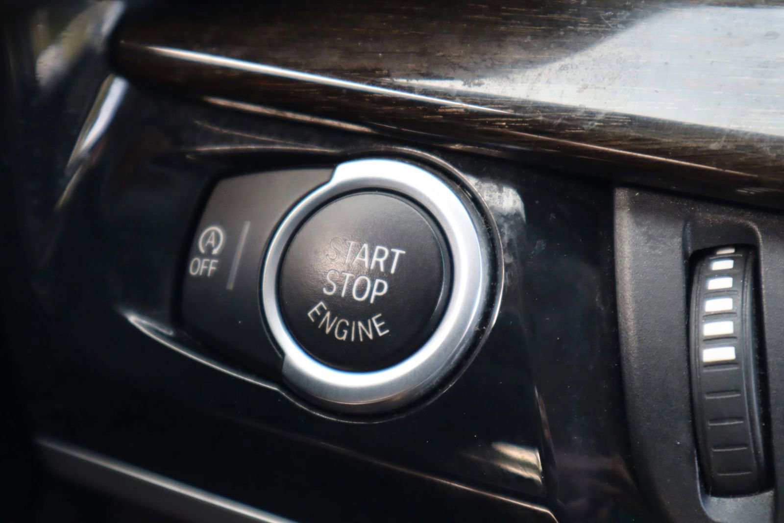 Used 2014 BMW X5 xDrive50i AWD/4WD image 31