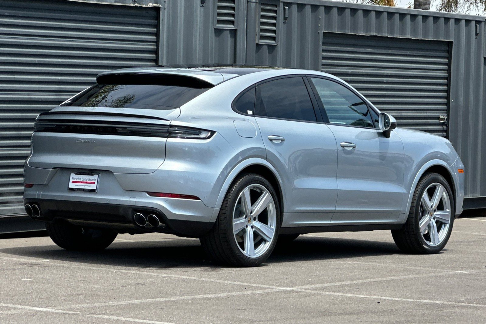 Certified 2024 Porsche Cayenne Coupe AWD/4WD image 8