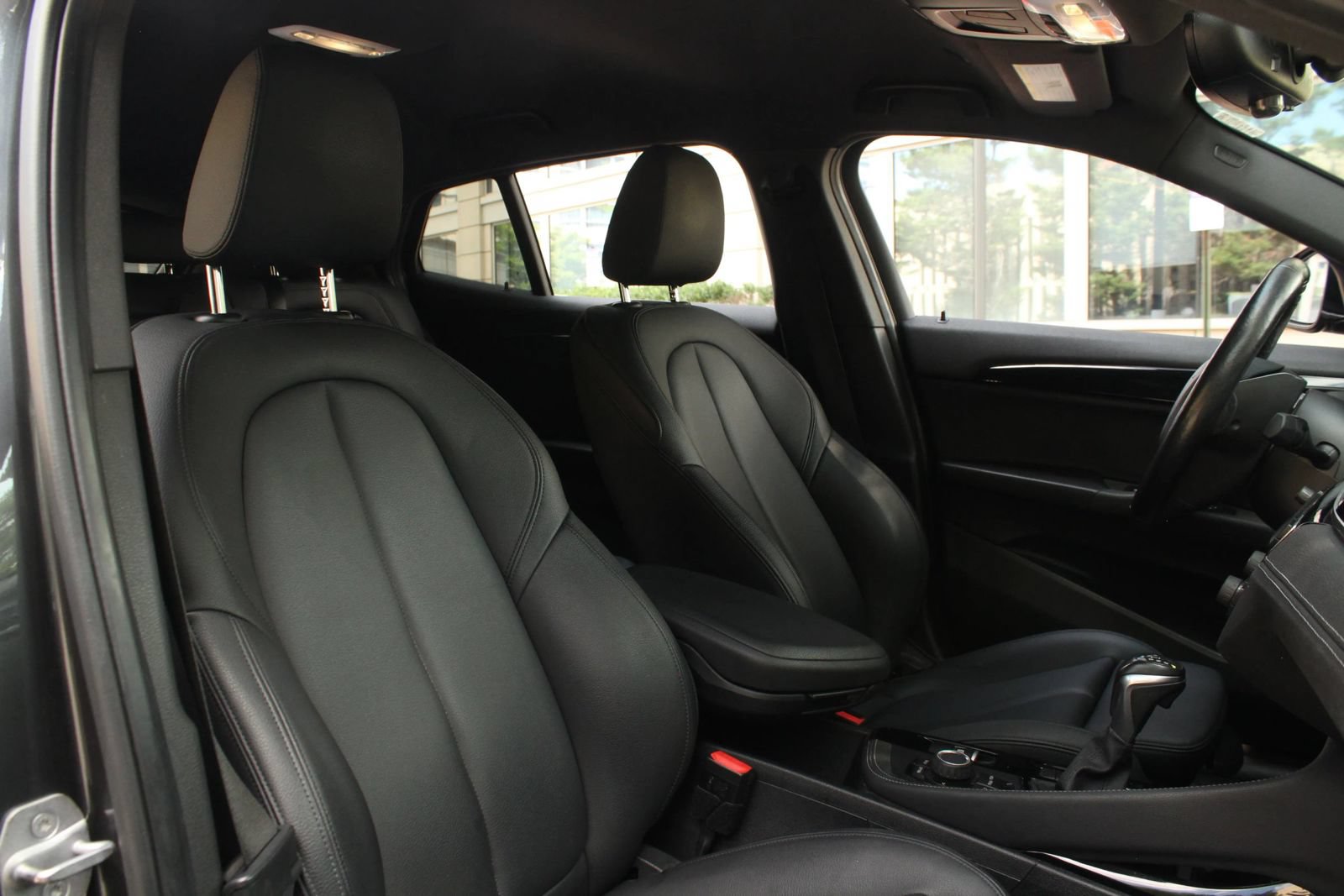 Used 2018 BMW X2 sDrive28i w/ Convenience Package FWD image 28