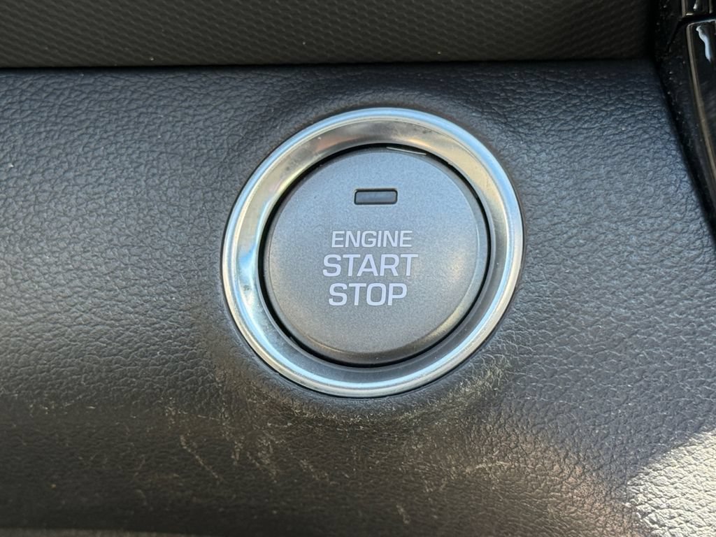 Used 2022 Hyundai Ioniq SE FWD image 27