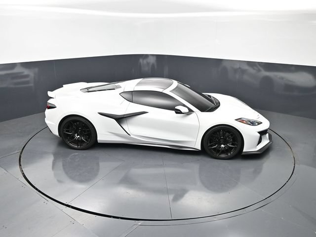 Used 2023 Chevrolet Corvette Z06 RWD image 20