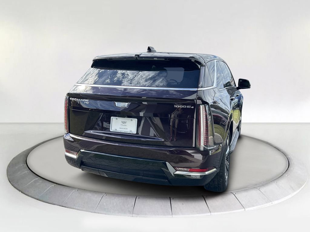 New 2026 Cadillac Escalade IQ Luxury 2 image 5